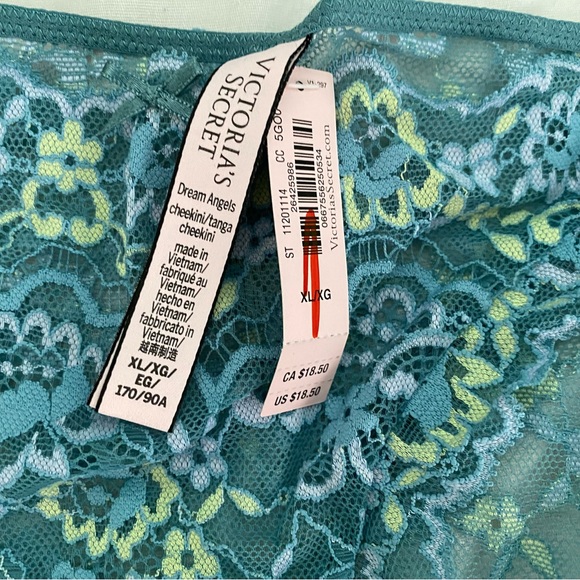 Victoria’s Secret Set - Picture 6 of 6